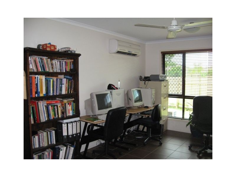 100  Busuttin Drive, Eimeo QLD 4740