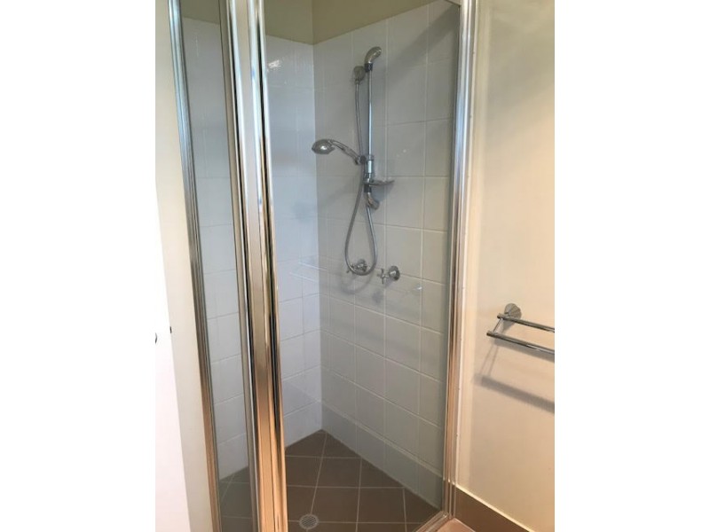 2/18 Thurston Dve, Moranbah QLD 4744