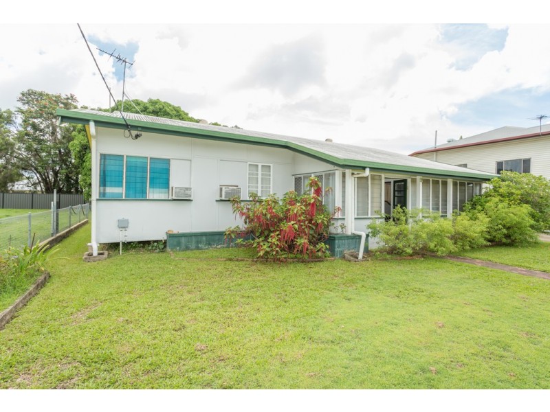 30 Perry St, West Mackay QLD 4740