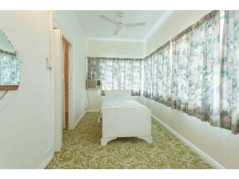 30 Perry St, West Mackay QLD 4740