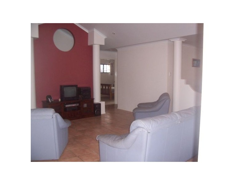 6 Talara Court, Rural View QLD 4740