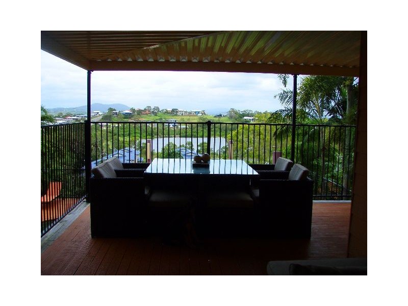 11 Ian Wood Drive, Dolphin Heads QLD 4740