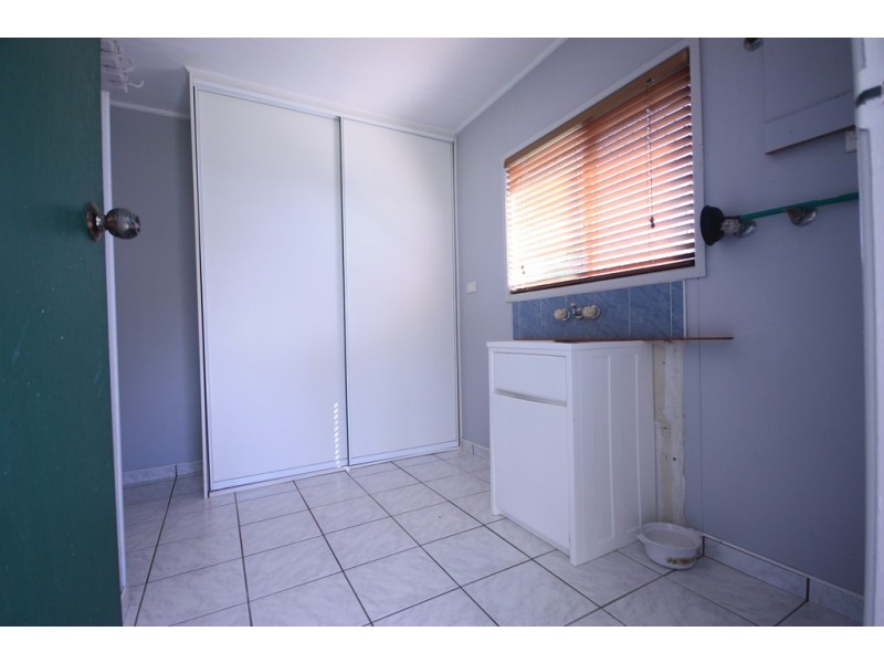 6 Eaglemount Road, Andergrove QLD 4740