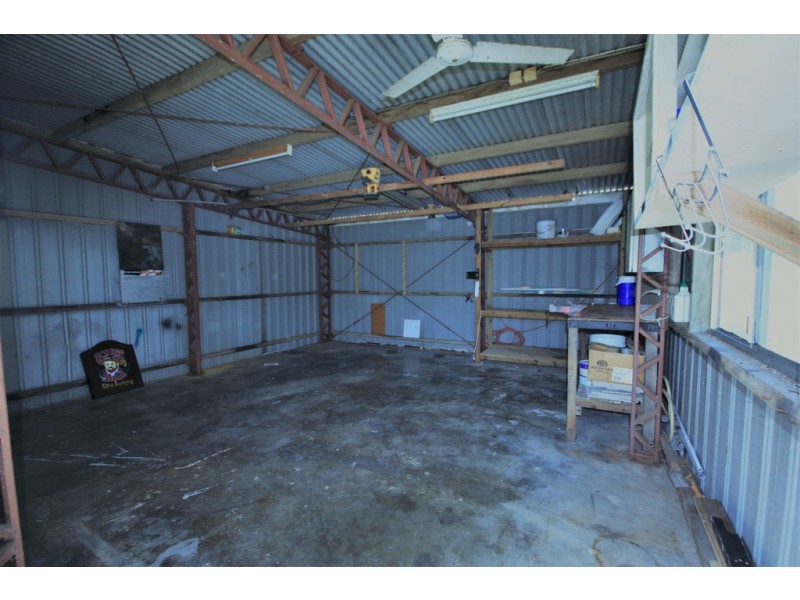6 Eaglemount Road, Andergrove QLD 4740