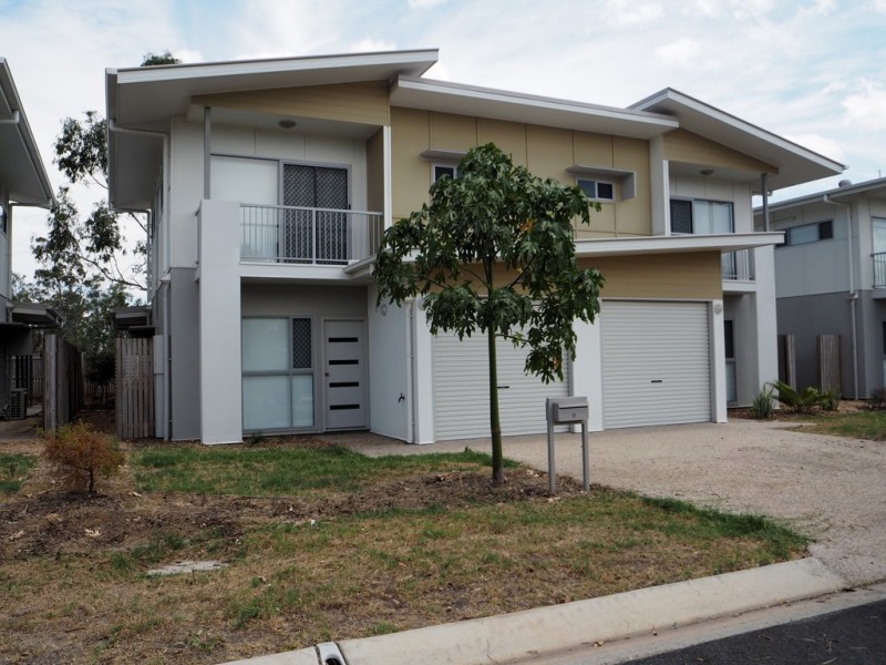 11 Matheson Ct, Middlemount QLD 4746