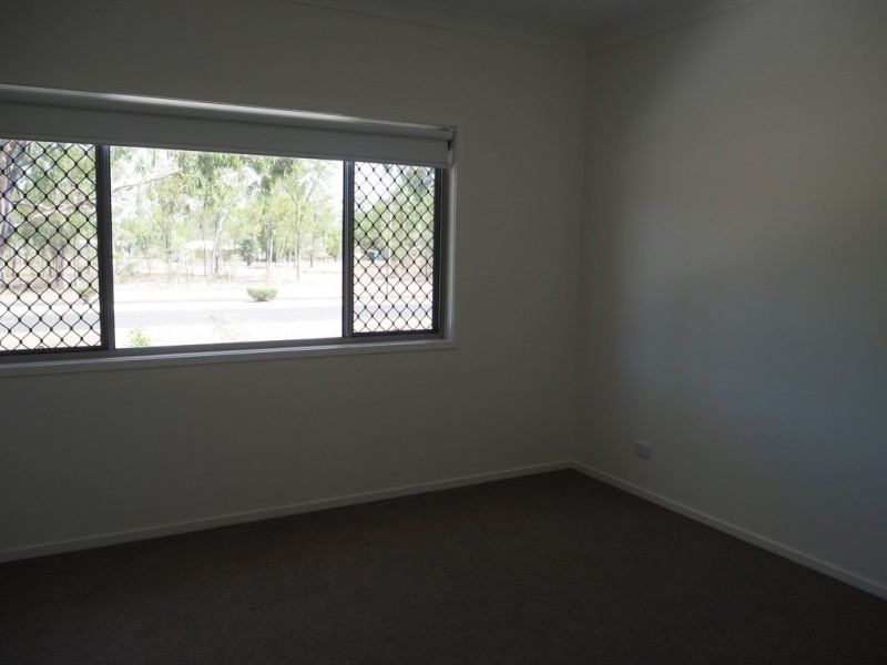 11 Matheson Ct, Middlemount QLD 4746