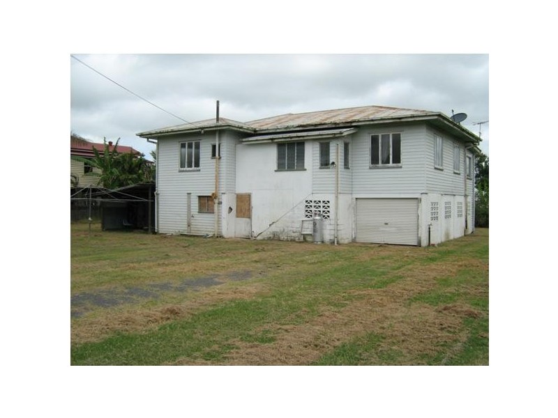 17 Youngs Lane, Walkerston QLD 4751