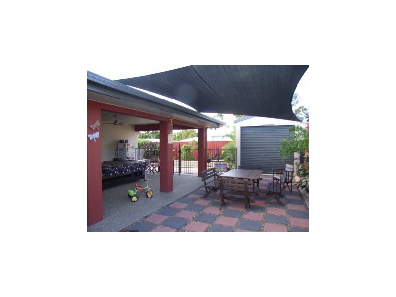 12 Eva Parade, Glenella QLD 4740