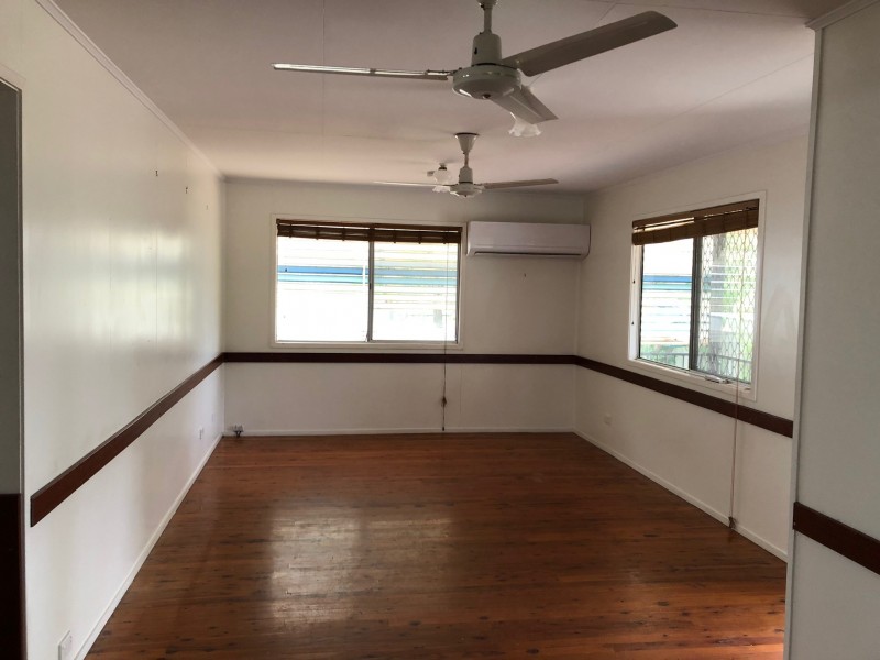 1 Queen Elizabeth Drive, Dysart QLD 4745