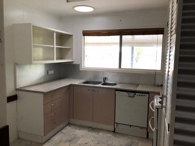 1 Queen Elizabeth Drive, Dysart QLD 4745