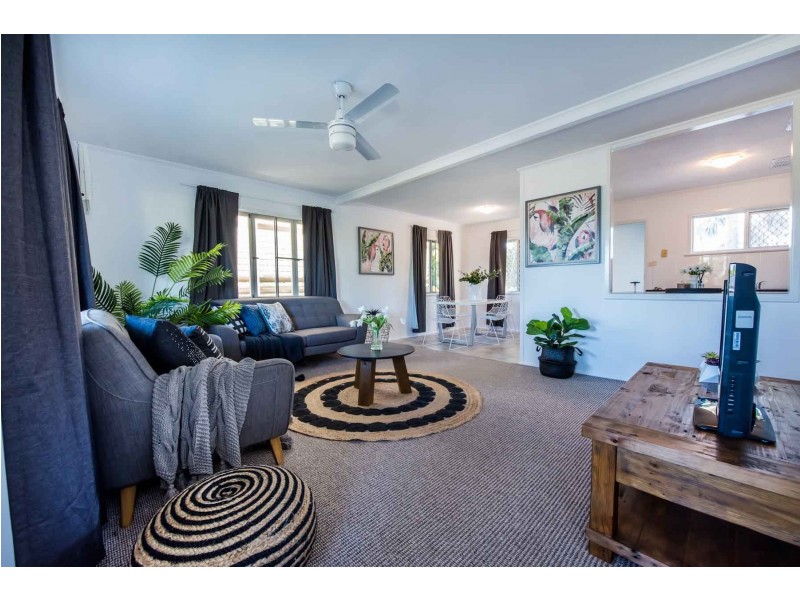12 Downie Avenue, Bucasia QLD 4750