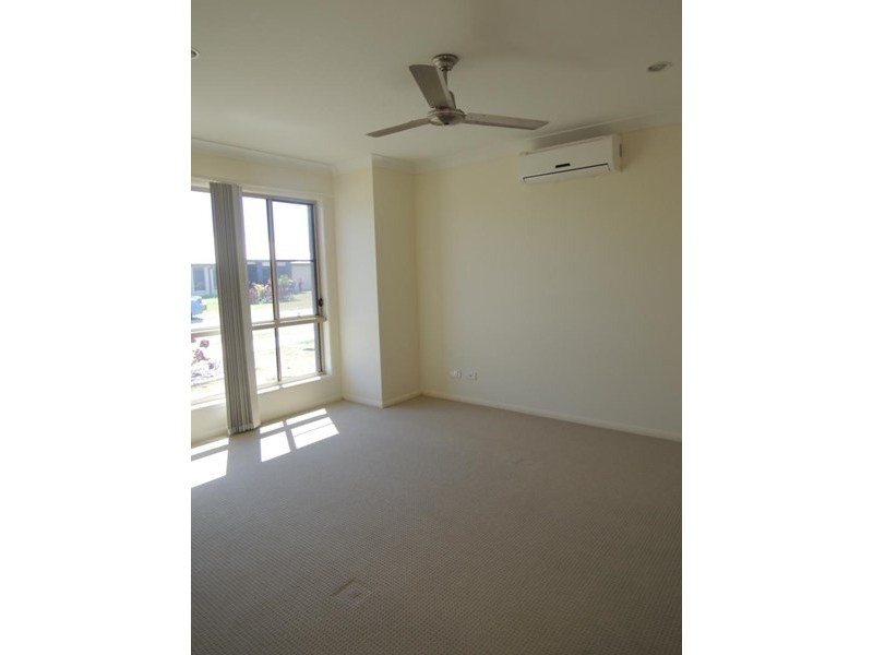 49 Schooner Avenue, Bucasia QLD 4750