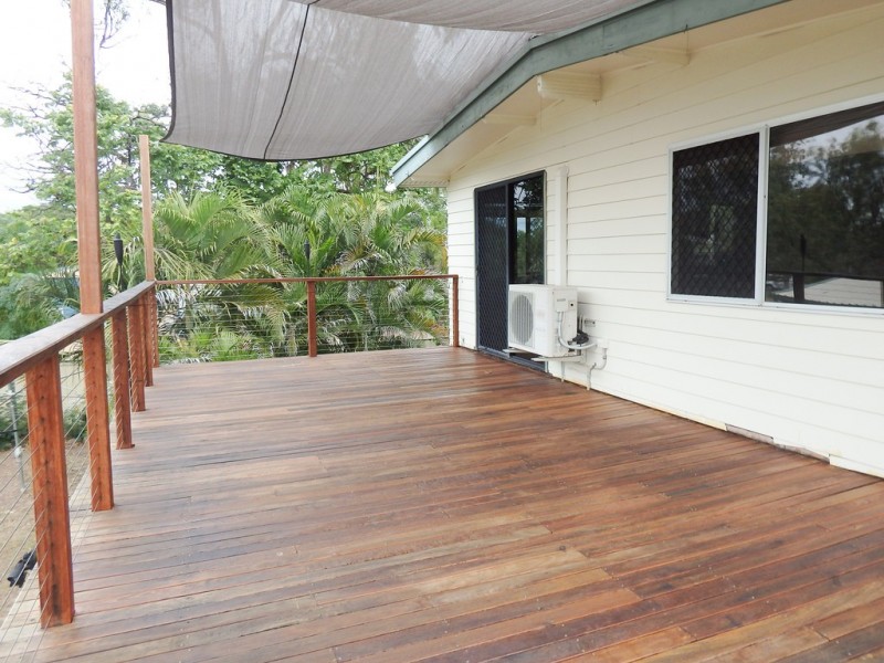 39 Brock Crescent, Dysart QLD 4745