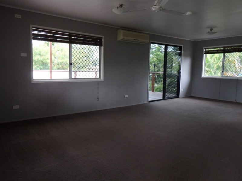 39 Brock Crescent, Dysart QLD 4745