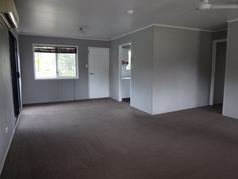 39 Brock Crescent, Dysart QLD 4745