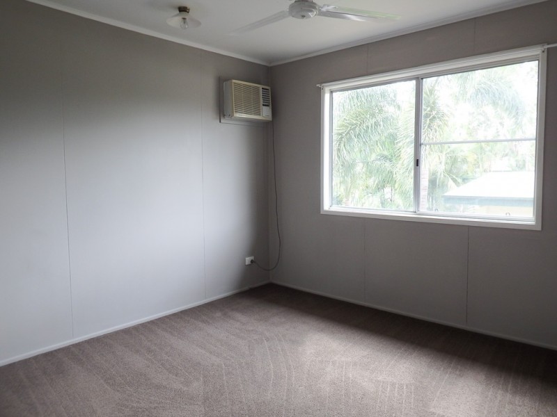 39 Brock Crescent, Dysart QLD 4745