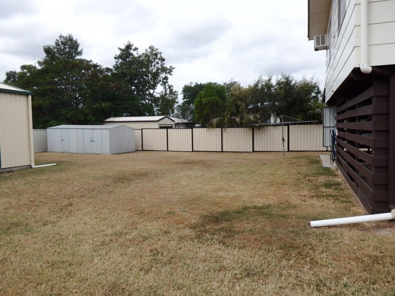 101 Beardmore Crescent, Dysart QLD 4745