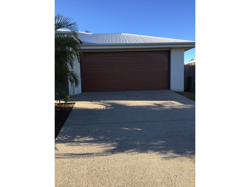 18 Amelia Drive, Mirani QLD 4754