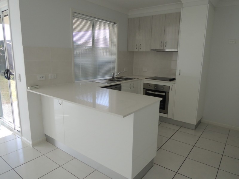 28 Newport Parade, Blacks Beach QLD 4740