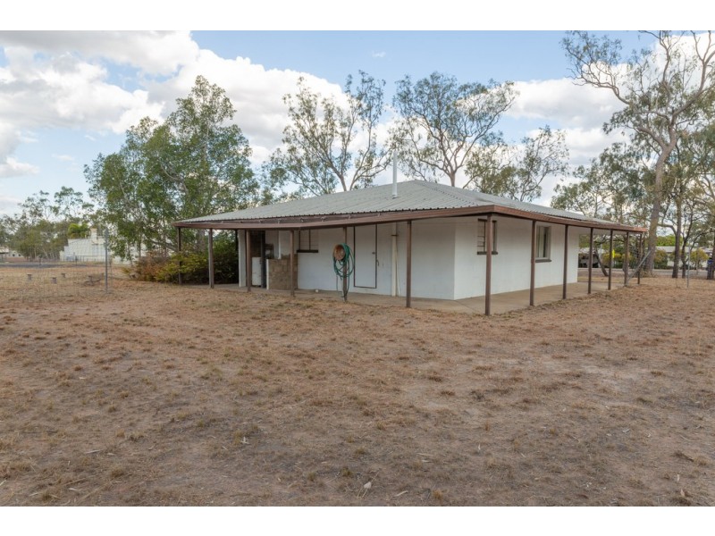 20 Garnham Drive, Dysart QLD 4745