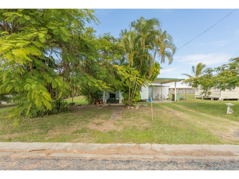 18 Knobel Street, North Mackay QLD 4740