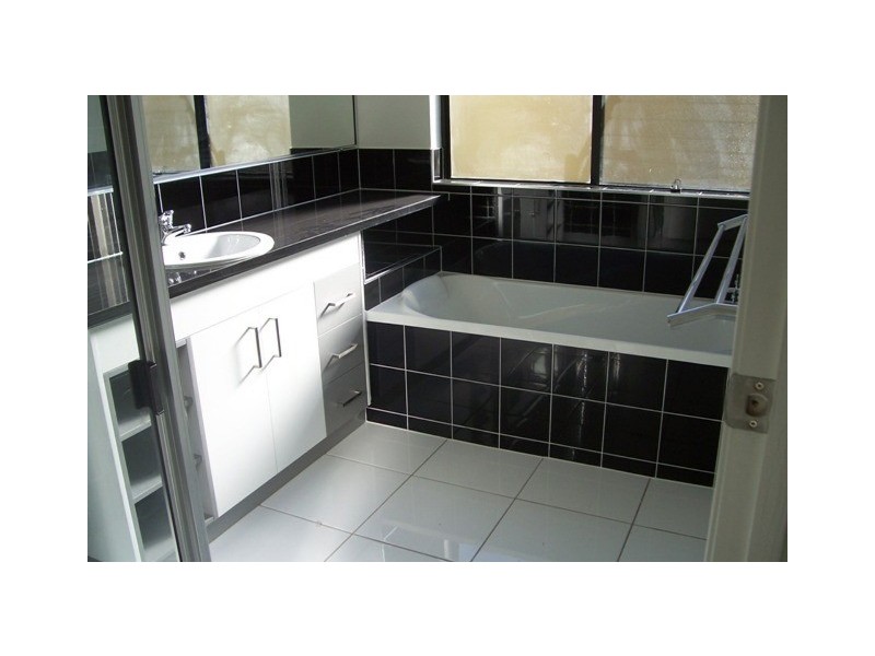 15 JASMINE DRIVE, Blacks Beach QLD 4740