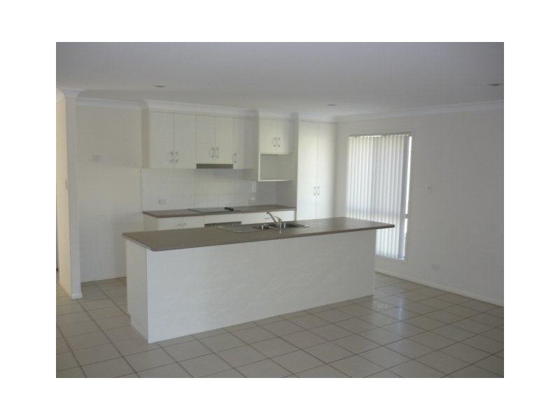 38 Naumann Street, Moranbah QLD 4744