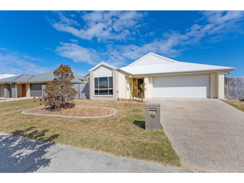 49 Schooner Avenue, Bucasia QLD 4750
