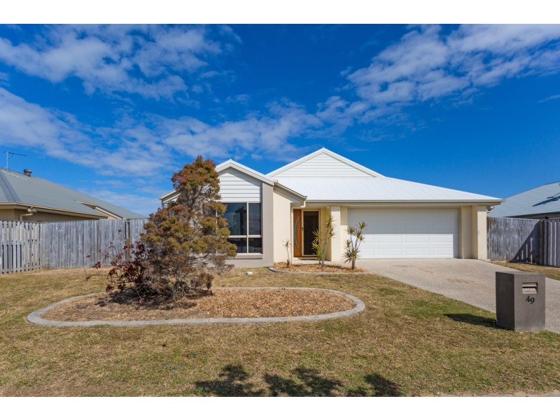 49 Schooner Avenue, Bucasia QLD 4750