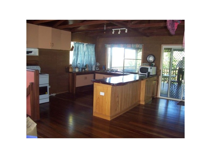 17 Mowlam Street, Eimeo QLD 4740