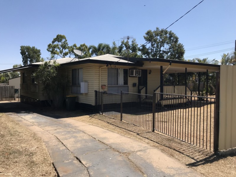 5 Lyons Court, Moranbah QLD 4744