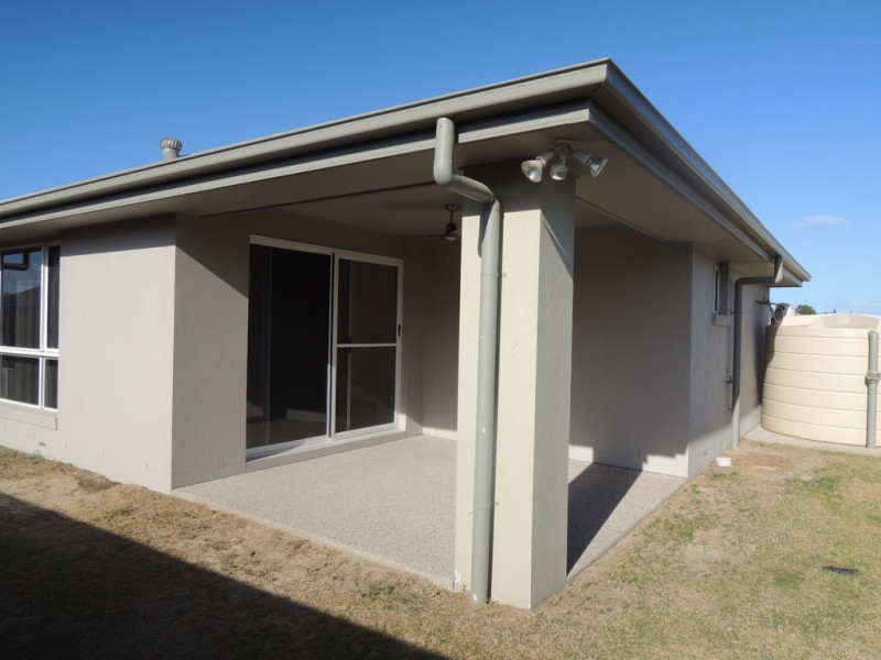 57 Schooner Ave, Shoal Point QLD 4750