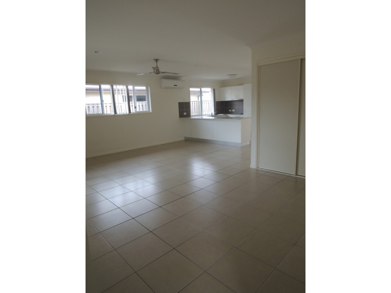68 Schooner Ave, Shoal Point QLD 4750