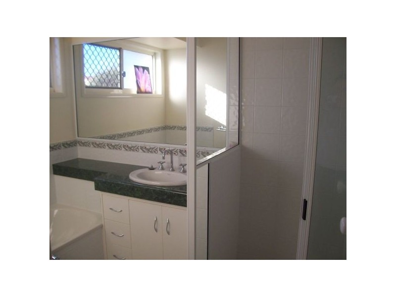 5 Spinks Court, Eimeo QLD 4740