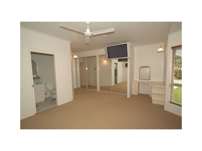 76 Gunsynd Street, Ooralea QLD 4740