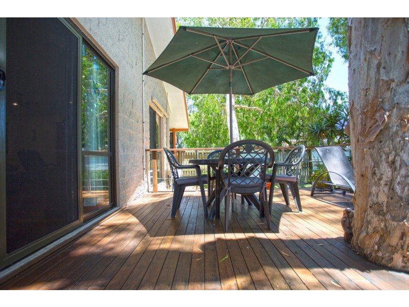 2 Veronica Court, Andergrove QLD 4740
