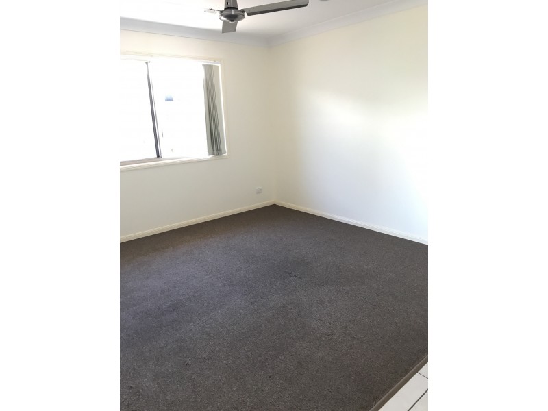 40 Scarborough Cct, Blacks Beach QLD 4740