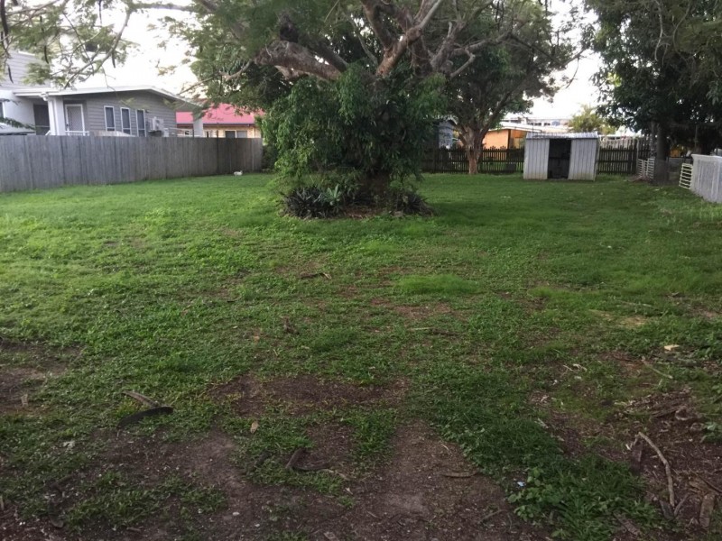 4 Pratt Street, South Mackay QLD 4740