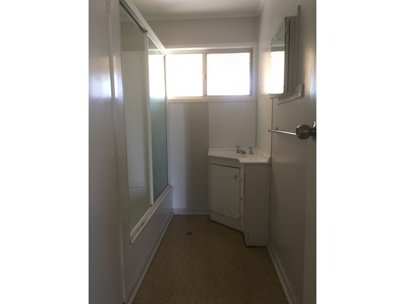 9 Cobb Court, Moranbah QLD 4744