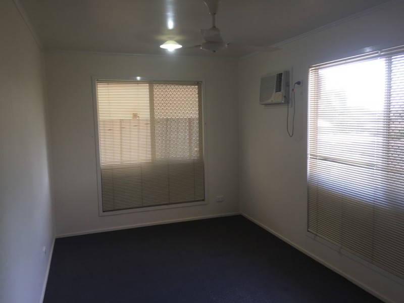 25 Lawson Drive, Moranbah QLD 4744