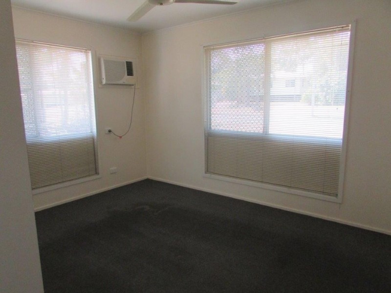 25 Lawson Drive, Moranbah QLD 4744