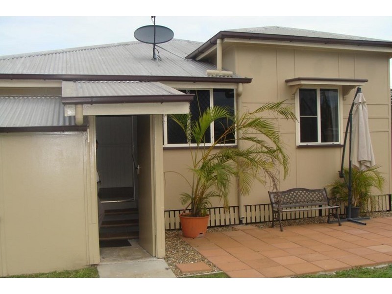 10 Duncan Street, West Mackay QLD 4740