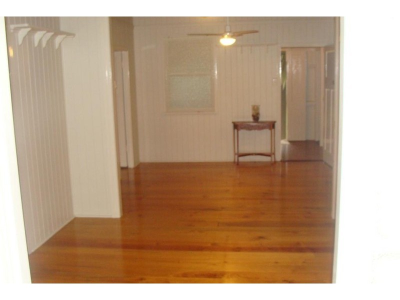 10 Duncan Street, West Mackay QLD 4740