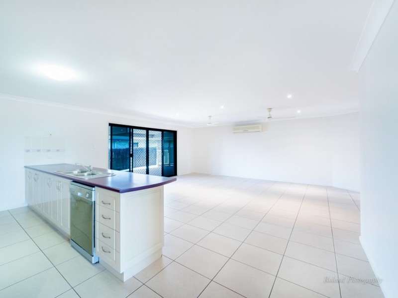 13 Lance Street, Bucasia QLD 4750