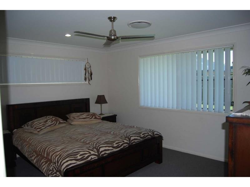 11 Ulladulla Street, Blacks Beach QLD 4740
