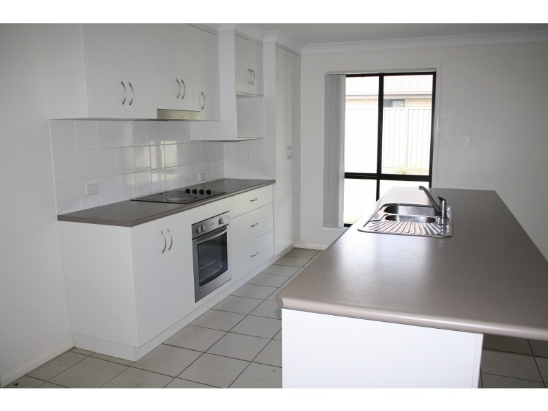 38 Naumann Street, Moranbah QLD 4744