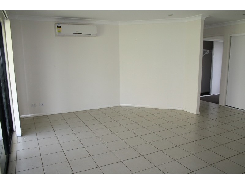 38 Naumann Street, Moranbah QLD 4744