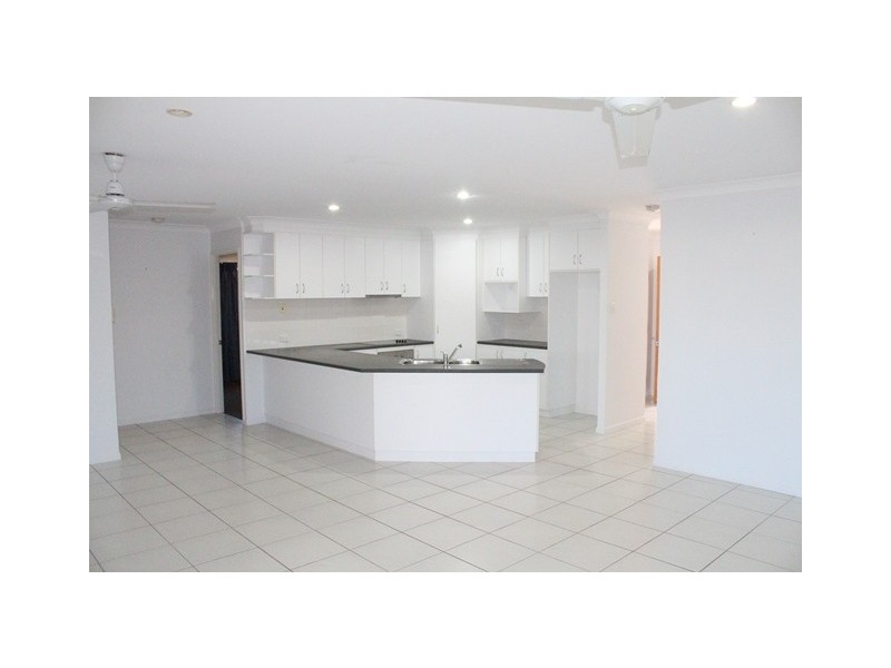 3 Hawkins Street, Bucasia QLD 4750