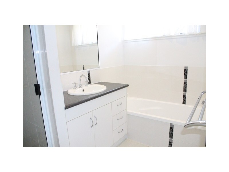 3 Hawkins Street, Bucasia QLD 4750