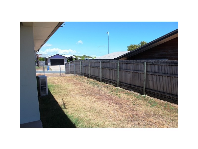 3 Hawkins Street, Bucasia QLD 4750